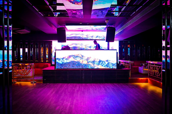 Auxible India integrate Audio visual system at The KNOT